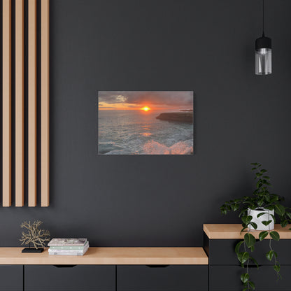 Hyacinth Photography “Sunset on Oahu” Matte Canvas, Stretched, 1.25"