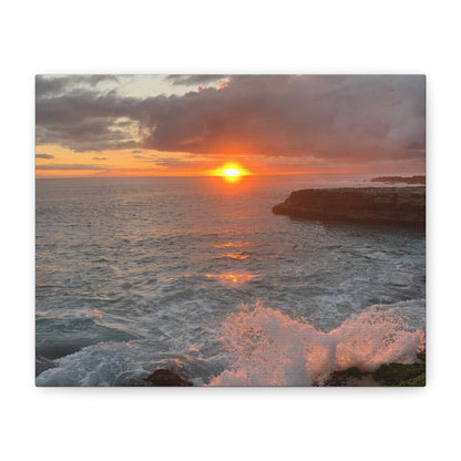 Hyacinth Photography “Sunset on Oahu” Matte Canvas, Stretched, 1.25"