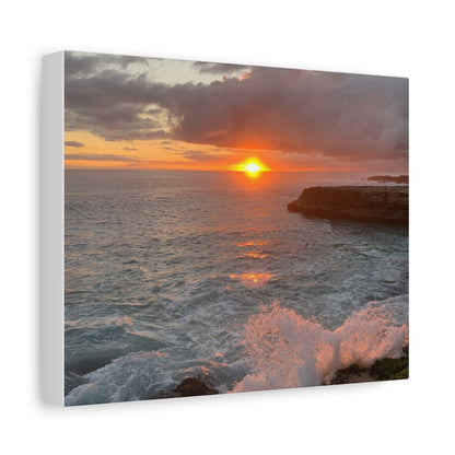 Hyacinth Photography “Sunset on Oahu” Matte Canvas, Stretched, 1.25"