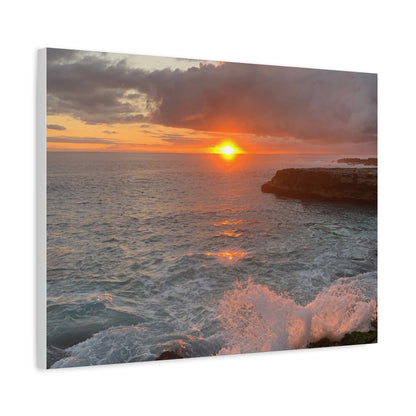 Hyacinth Photography “Sunset on Oahu” Matte Canvas, Stretched, 1.25"