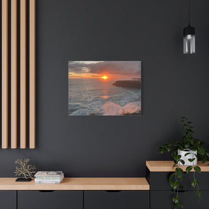 Hyacinth Photography “Sunset on Oahu” Matte Canvas, Stretched, 1.25"